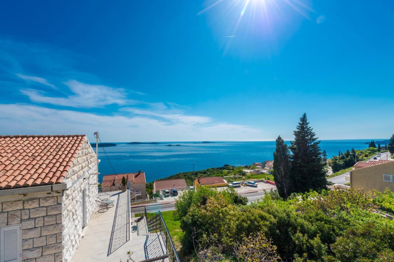Golden Seaview Holiday Home Mlini Kültér fotó